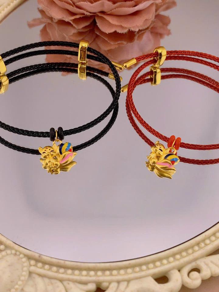 CHARM VÀNG 24k HỒ LY-duoc-ban-tai-DIỆP MY PHONG THỦY TÂM LINH