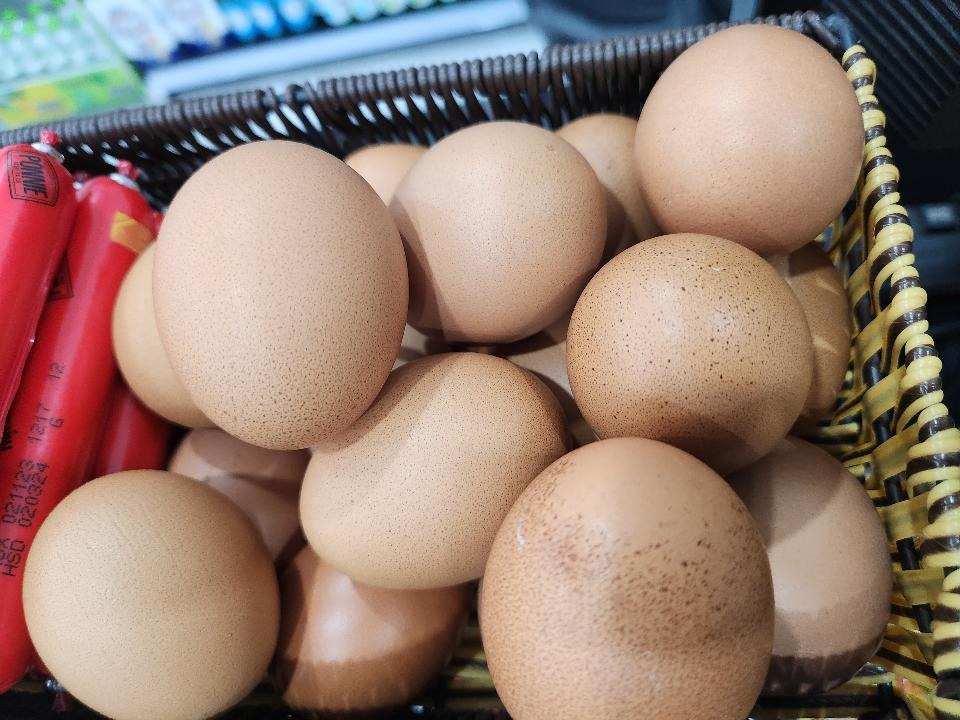 Trứng gà luộc trái lẻ-duoc-ban-tai-T-MART 24H