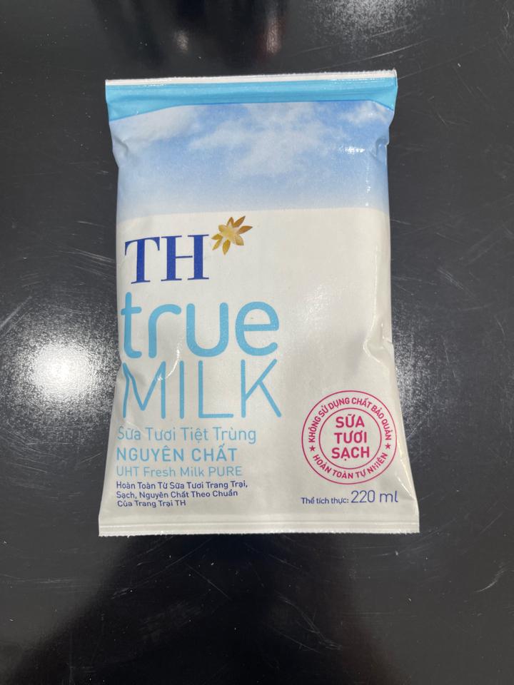 TH TRUE MILK Sữa tươi tiệt trùng nguyên chất 220ml-duoc-ban-tai-T-MART 24H