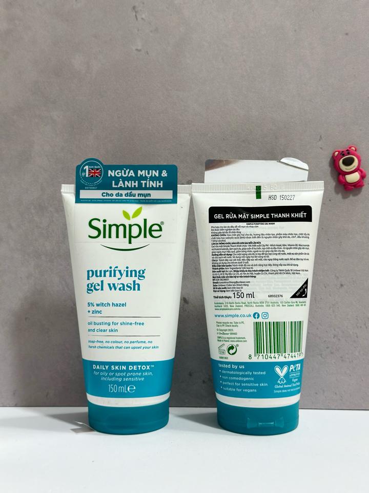SỮA RỬA MẶT SIMPLE 150ml CHO DA MỤN MẪU MỚI-duoc-ban-tai-Hoàng Lan - Mỹ Phẩm Chính Hãng