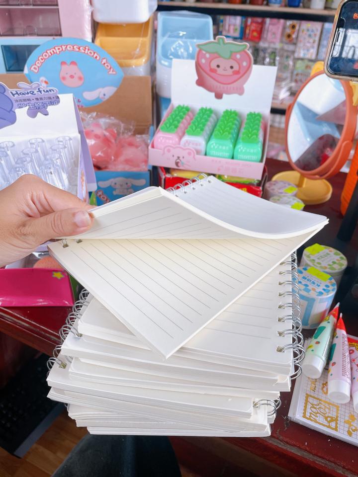 Sổ a5 lò xo kẻ ngang-duoc-ban-tai-Gấu Trúc’s House