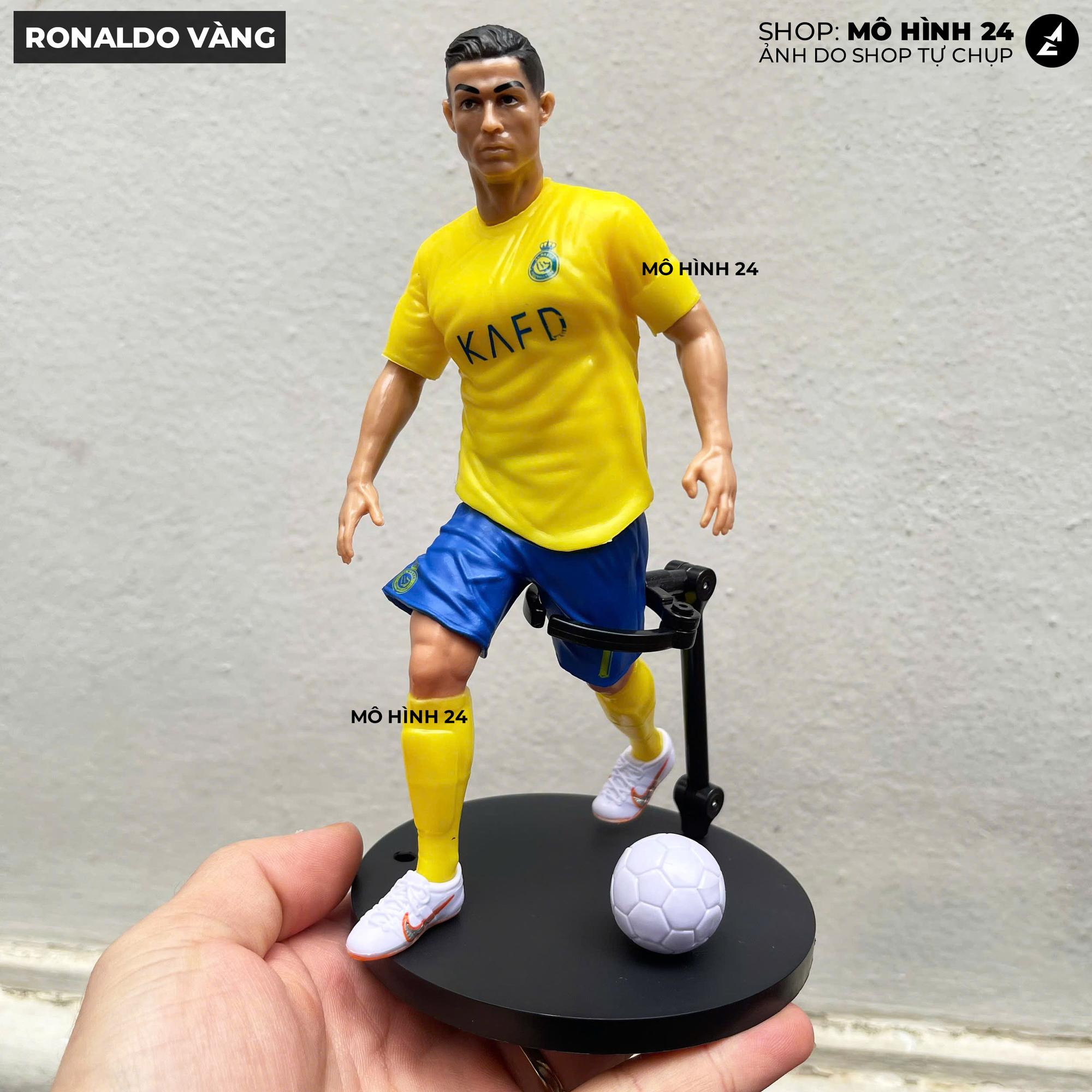 MÔ HÌNH CẦU THỦ RONALDO VÀNG-duoc-ban-tai-Mô hình 24