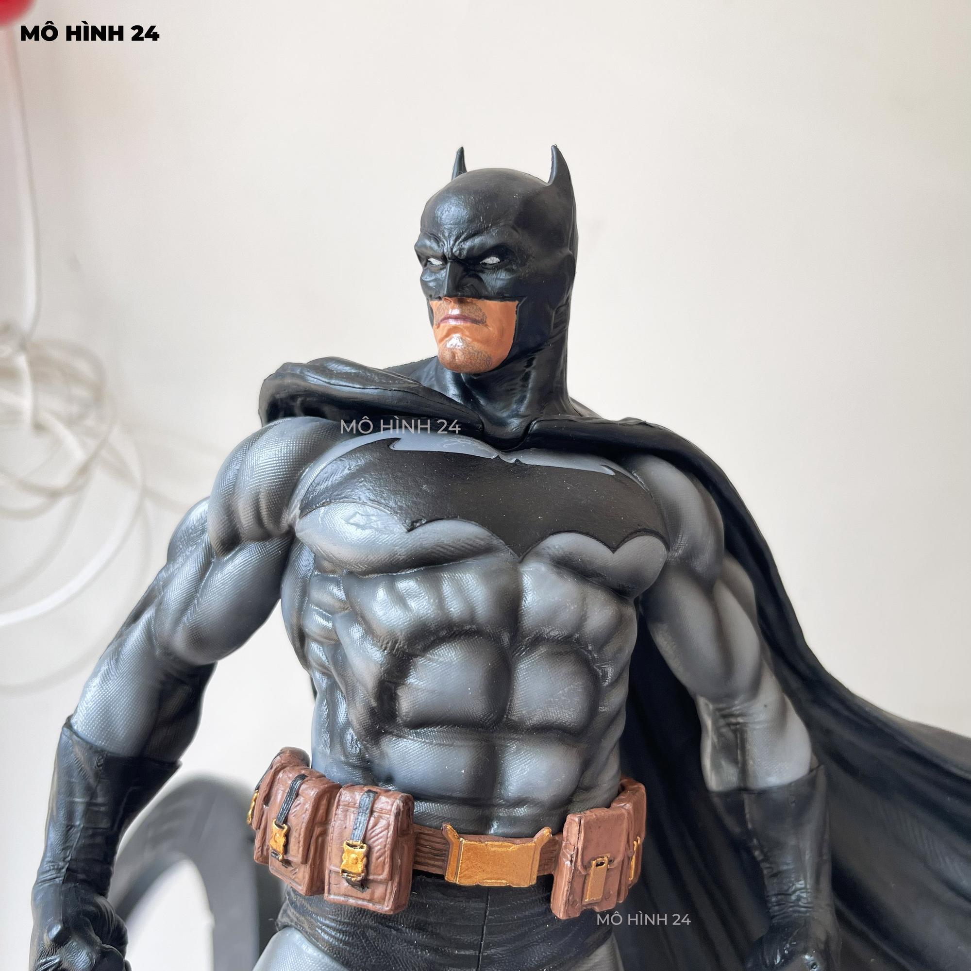 Mô hình nhân vật Batman Comic-duoc-ban-tai-Mô hình 24