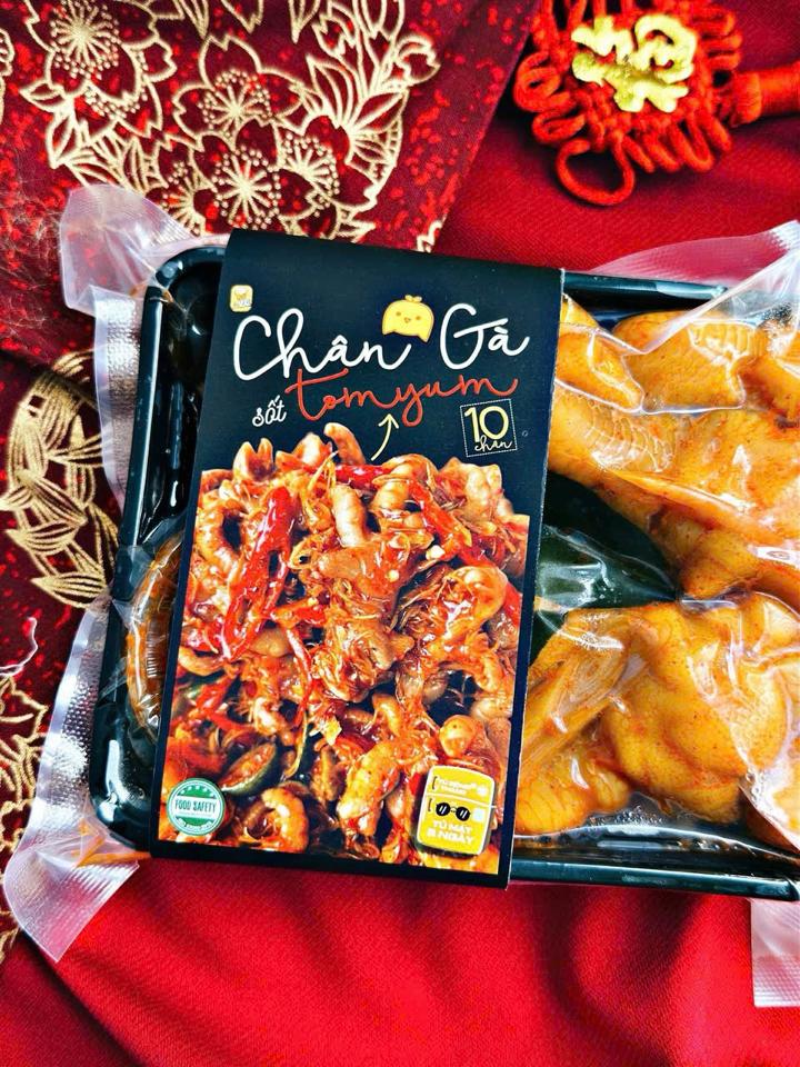 Chân gà Tomyum-duoc-ban-tai-Lê Lê Minimart
