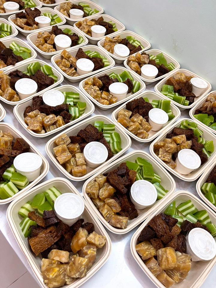 bánh mix 3 loại-duoc-ban-tai-Raucausoinhamom