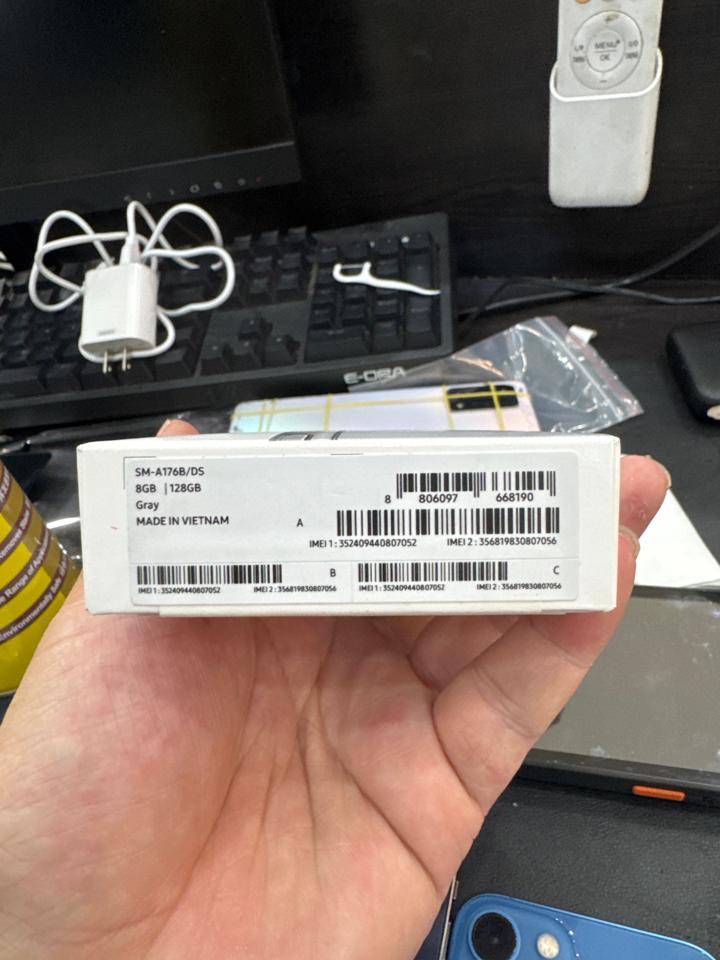 Samsung A17 5G 8/128 bạc 807052-duoc-ban-tai-HuấnĐT.VN - Điện Thoại Chất Giá Trị Thật