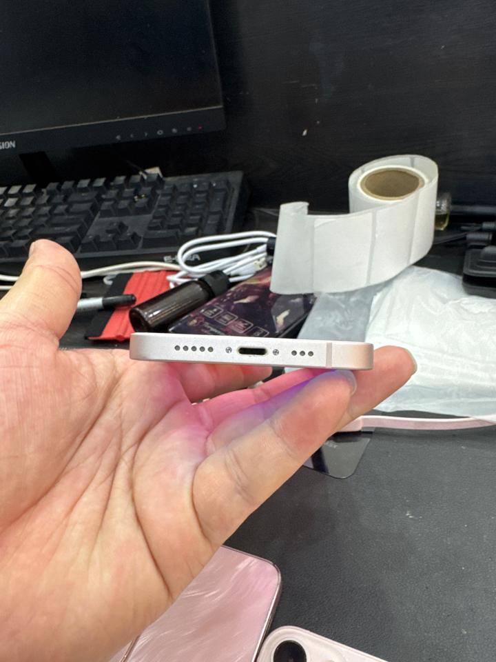 iPhone 13 256G pin 100% hồng 440666-duoc-ban-tai-HuấnĐT.VN - Mua Bán Sửa Chữa Điện Thoại tại Hải Hậu