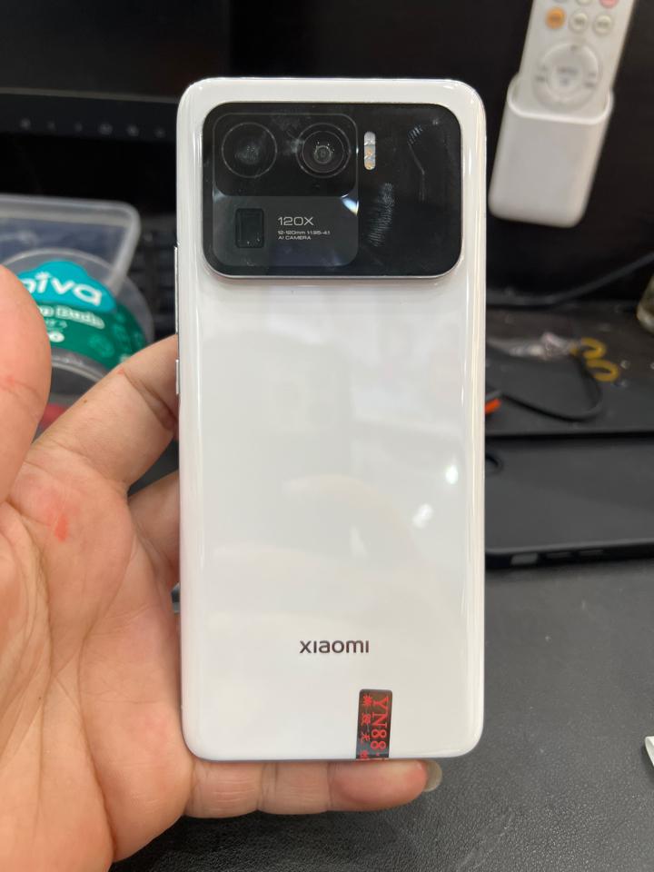 Xiaomi Mi 11 Untra 12/512 trắng 906520-duoc-ban-tai-HuấnĐT.VN - Điện Thoại Chất Giá Trị Thật