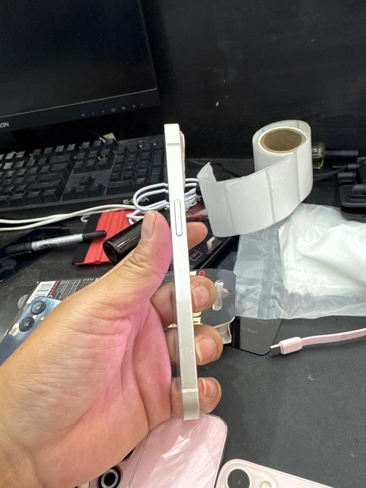 iPhone 13 256G pin 100% trắng 152925-duoc-ban-tai-HuấnĐT.VN - Mua Bán Sửa Chữa Điện Thoại tại Hải Hậu