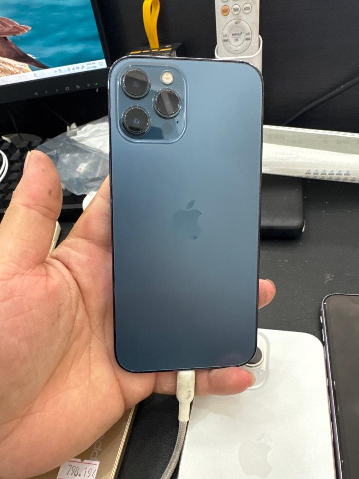 iPhone 12 ProMax 128G pin 100% thay lưng ép kính xanh 855503-duoc-ban-tai-HuấnĐT.VN - Điện Thoại Chất Giá Trị Thật