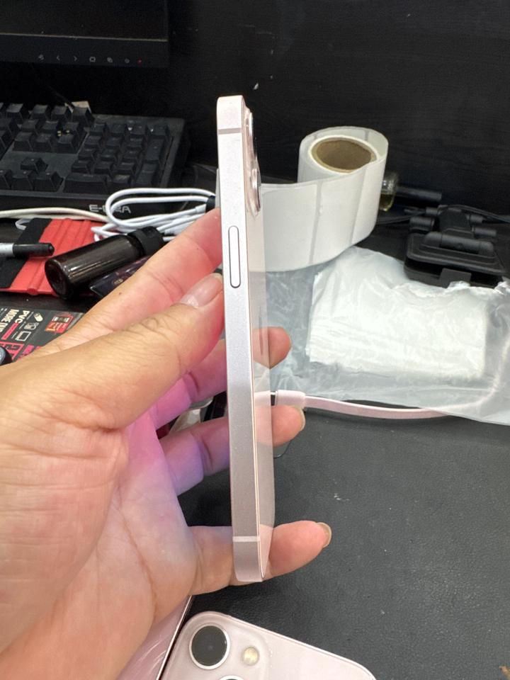 iPhone 13 256G pin 100% hồng 440666-duoc-ban-tai-HuấnĐT.VN - Mua Bán Sửa Chữa Điện Thoại tại Hải Hậu