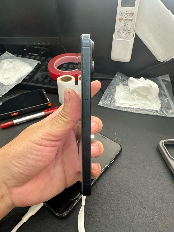 iPhone 15 ProMax 256G pin 95% màn GX xanh -duoc-ban-tai-HuấnĐT.VN - Điện Thoại Chất Giá Trị Thật