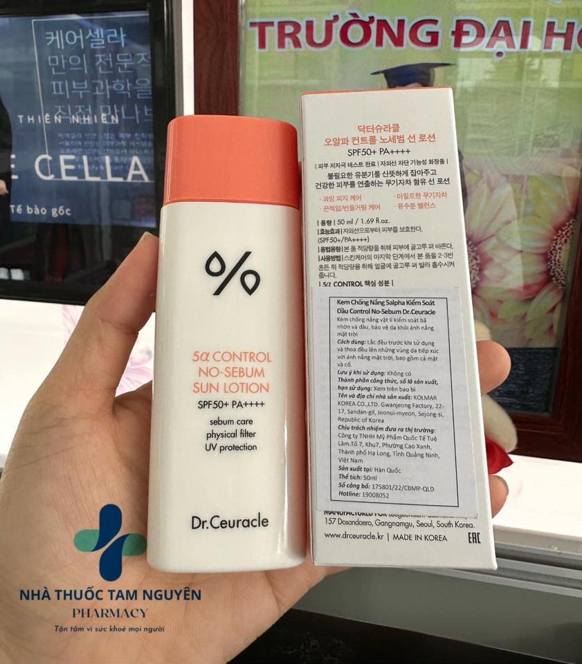 KEM CHỐNG NẮNG KIỂM SOÁT DẦU DR.CEURECLE%-duoc-ban-tai-TAM NGUYÊN PHARMACY