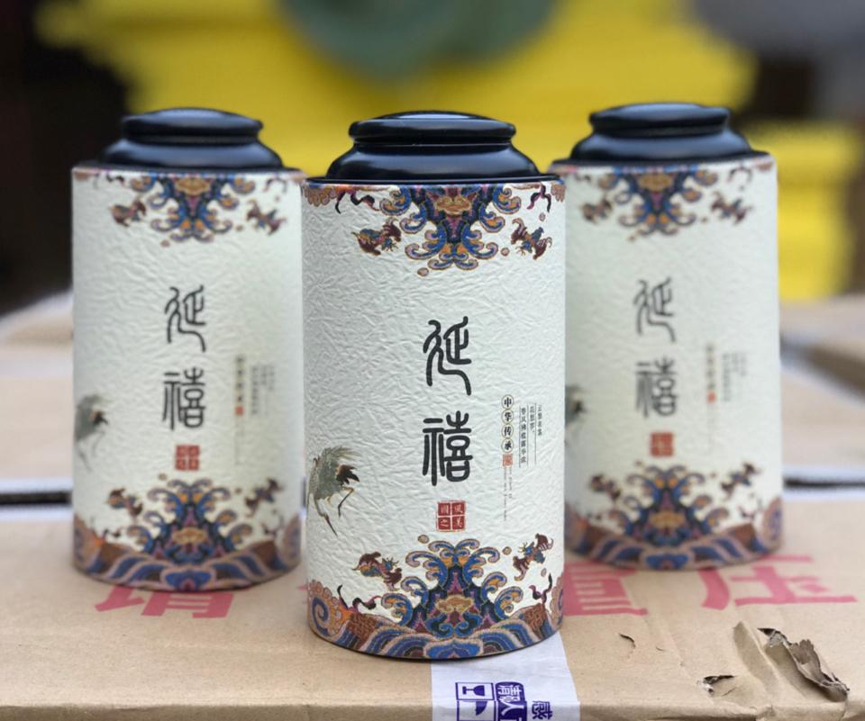 Lon tròn giấy đựng trà 100g-duoc-ban-tai-Phạm Thuỳ Linh