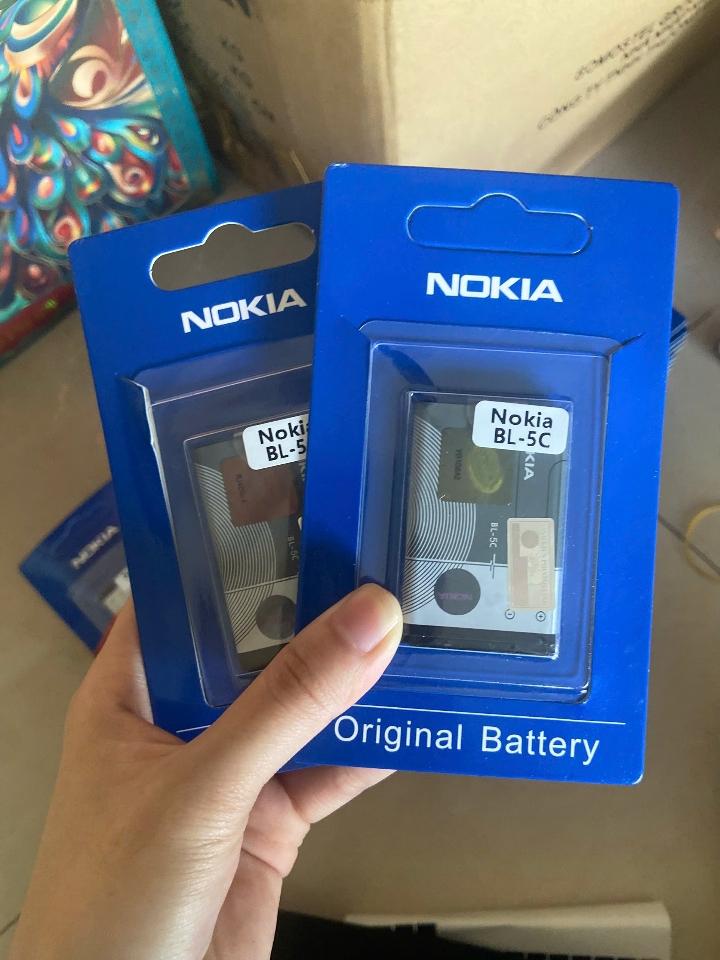 Pin 5c-duoc-ban-tai-Trí Mobile