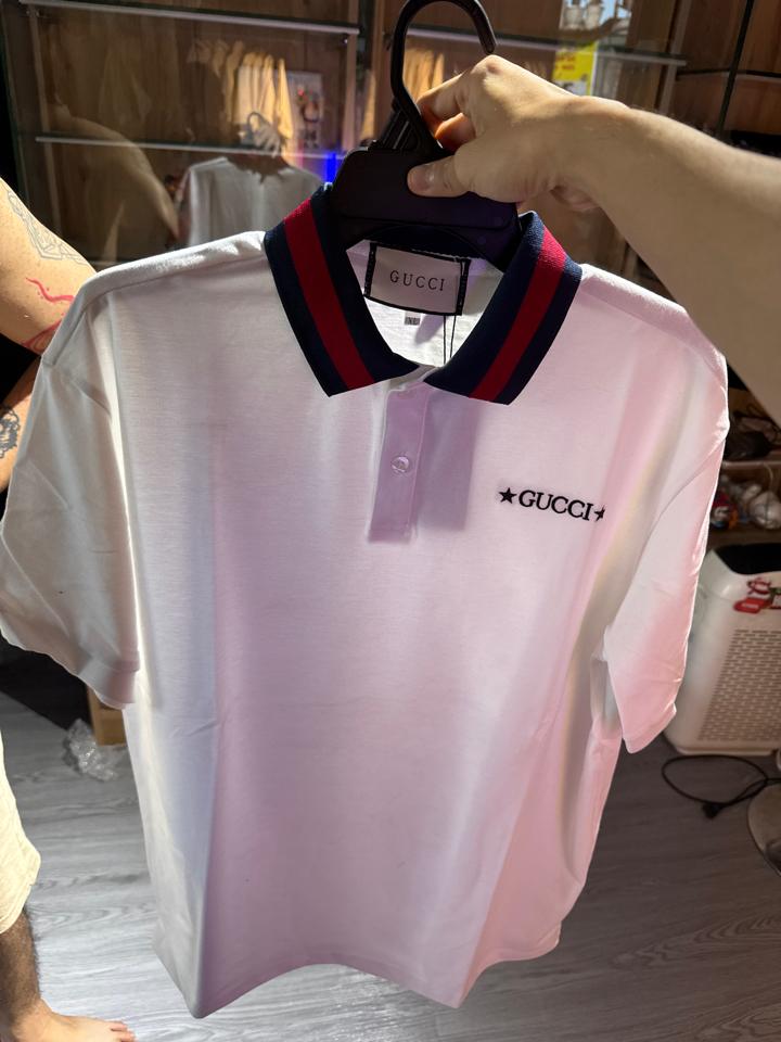 Polo gucci trắng viền cổ thêu chữ ngực-duoc-ban-tai-Bent Luxury Thủ Dầu Một