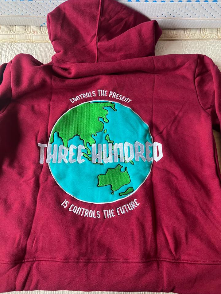 Áo hoodie đỏ đô hình trái đất-duoc-ban-tai-X Vape House