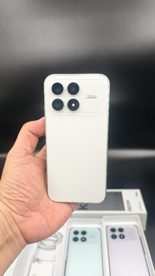 Xiaomi Redmi k90 12/256 Rom quốc tế-duoc-ban-tai-Nhất Tín Mobile , anh chị nhắn zalo 0937545427 ,để tư vấn trước khi đặt hàng giúp em
