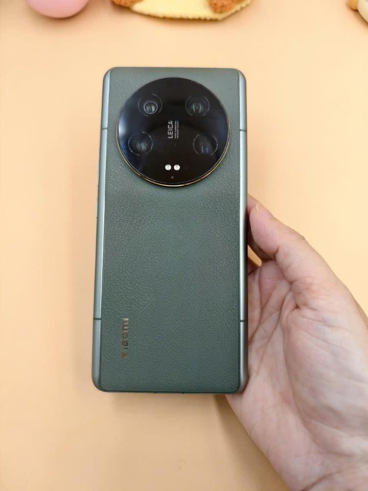 Xiaomi 13 Ultra 12/256  Rom quốc tế-duoc-ban-tai-0937545427