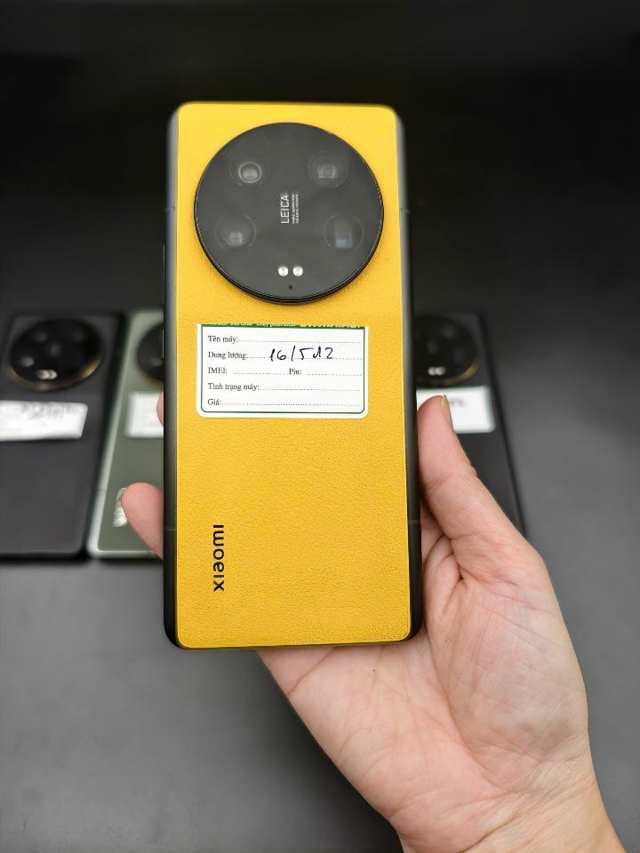 Xiaomi 13 Ultra 12/256 và 16/512  Rom quốc tế-duoc-ban-tai-Nhất Tín Mobile , anh chị nhắn zalo 0937545427 ,để tư vấn trước khi đặt hàng giúp em