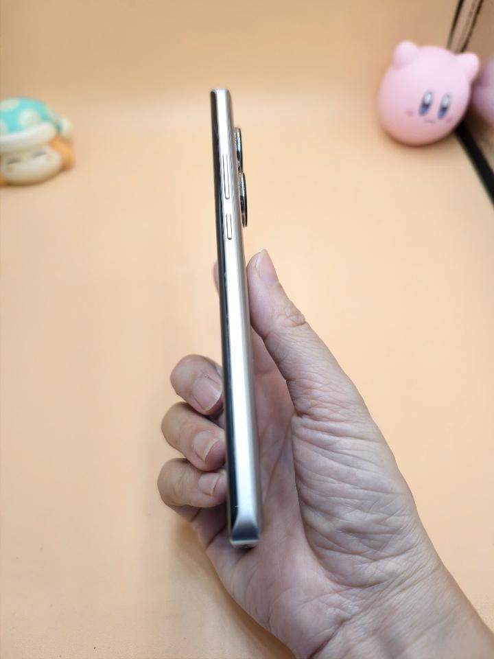 Realme GT Neo 6 SE 5G 16GB / 256GB -duoc-ban-tai-0937545427