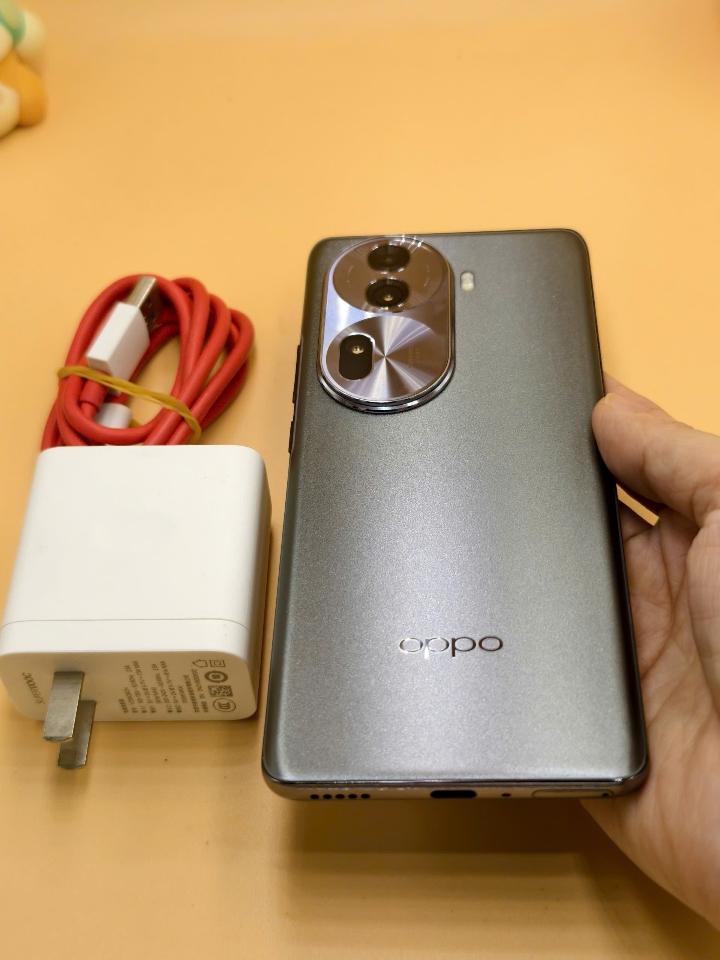 Oppo reno 11 12/256-duoc-ban-tai-0937545427