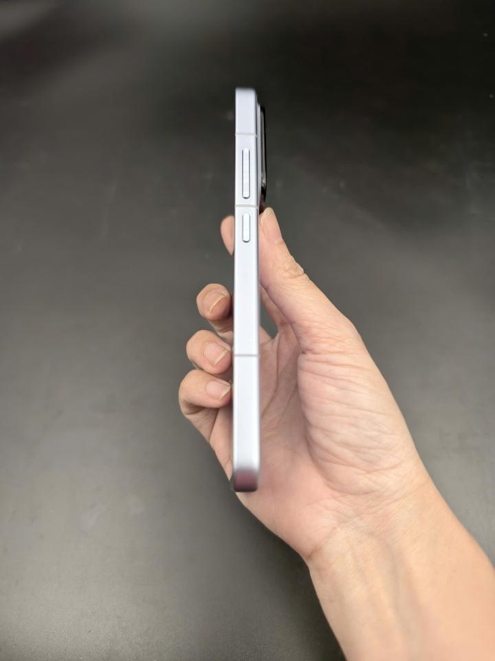 Xiaomi 15 16/512 Rom quốc tế sạc-duoc-ban-tai-Nhất Tín Mobile