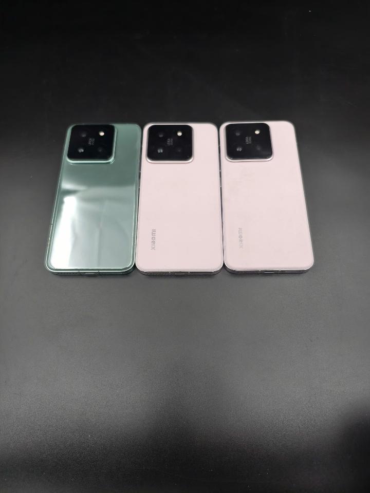 Xiaomi 14 12/256 và 16/512 Rom quốc tế-duoc-ban-tai-Nhất Tín Mobile , anh chị nhắn zalo 0937545427 ,để tư vấn trước khi đặt hàng giúp em