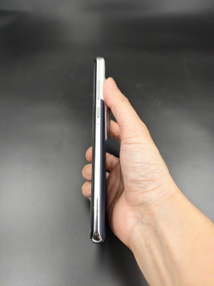 Oppo Find X7 Ultra 12/256 kèm sạc zin-duoc-ban-tai-Nhất Tín Mobile