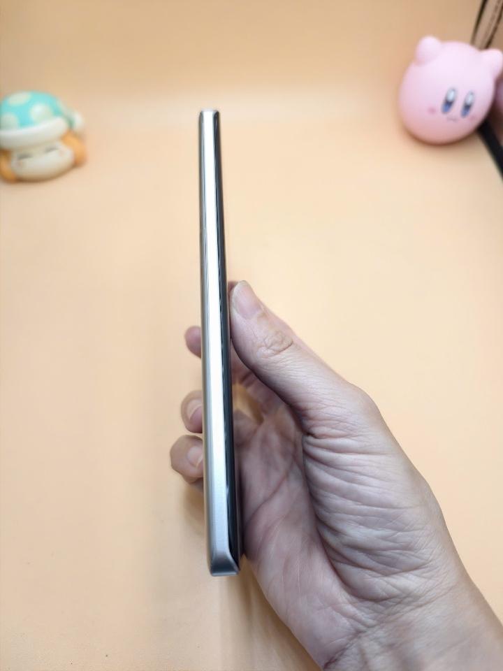 Realme GT Neo 6 SE 5G 16GB / 256GB -duoc-ban-tai-0937545427