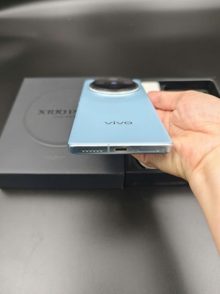 ViVo X100 pro 12/256 Fullbox-duoc-ban-tai-Nhất Tín Mobile