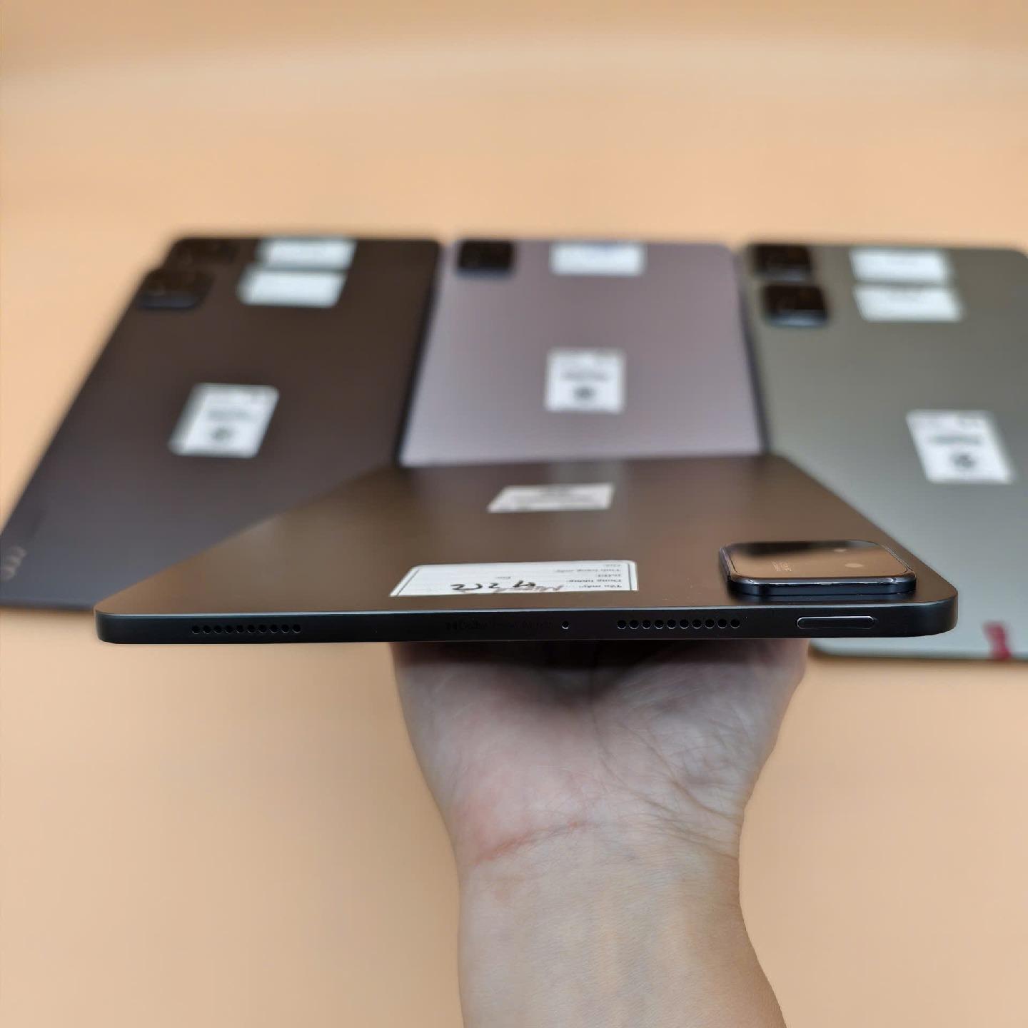 Xiaomi Mipad 7 8/256 Rom Quốc tế kèm sạc-duoc-ban-tai-Nhất Tín Mobile , anh chị nhắn zalo 0937545427 ,để tư vấn trước khi đặt hàng giúp em