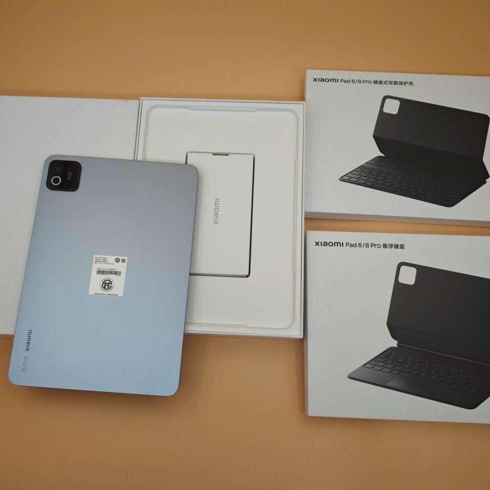 Xiaomi mipad 8 pro 12/256 Rom quốc tế-duoc-ban-tai-Nhất Tín Mobile , anh chị nhắn zalo 0937545427 ,để tư vấn trước khi đặt hàng giúp em