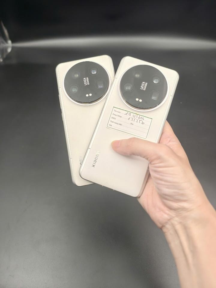 Xiaomi 14 Ultra 12/256 kèm sạc Rom quốc tế-duoc-ban-tai-Nhất Tín Mobile , anh chị nhắn zalo 0937545427 ,để tư vấn trước khi đặt hàng giúp em