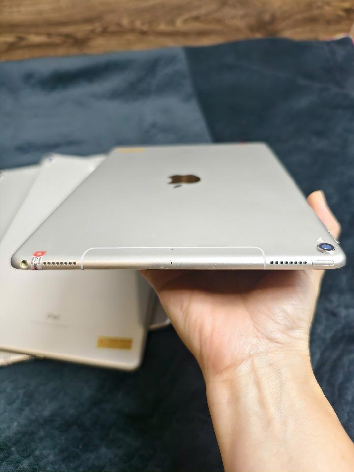 Ipad pro 10.5  256gb wifi+4g-duoc-ban-tai-0937545427