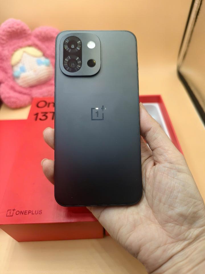Oneplus 13T 12/256 Rom quốc tế-duoc-ban-tai-0937545427