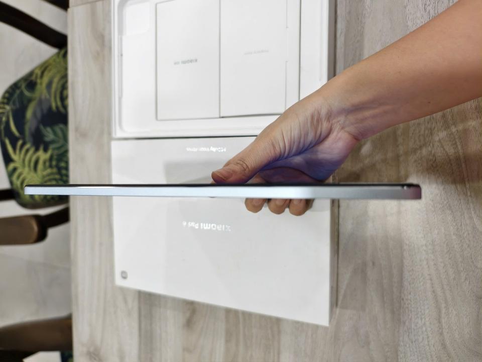 Mipad 6 8/256 quốc tê-duoc-ban-tai-0937545427