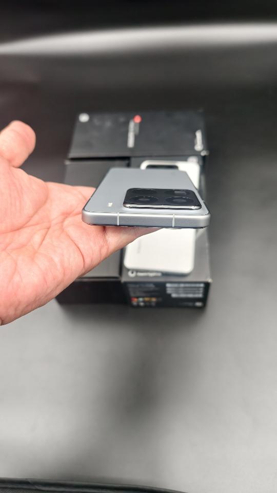 Xiaomi 15 pro 12/256 Fullbox Rom quốc tế-duoc-ban-tai-Nhất Tín Mobile , anh chị nhắn zalo 0937545427 ,để tư vấn trước khi đặt hàng giúp em