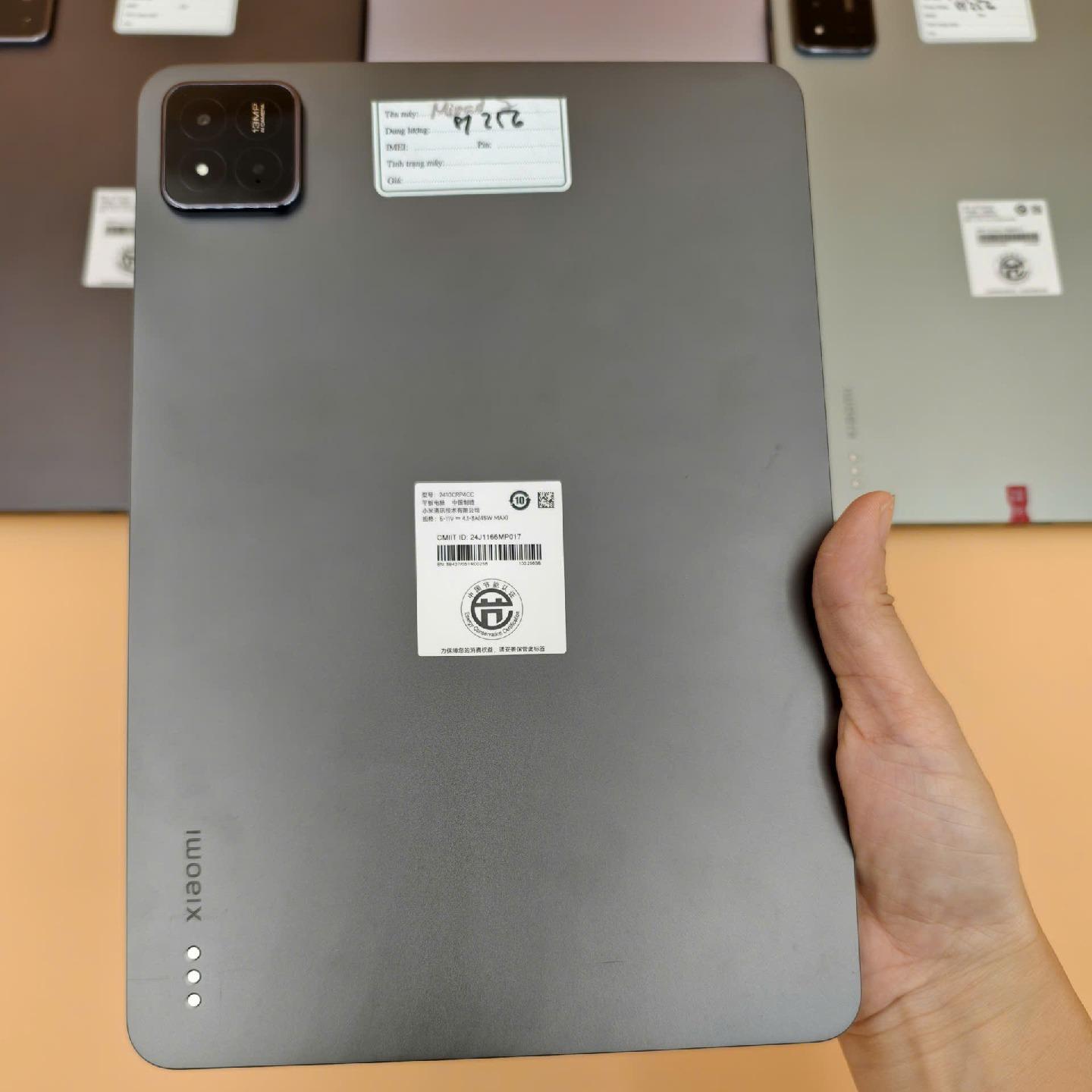 Xiaomi Mipad 7 8/256 Rom Quốc tế kèm sạc-duoc-ban-tai-Nhất Tín Mobile , anh chị nhắn zalo 0937545427 ,để tư vấn trước khi đặt hàng giúp em