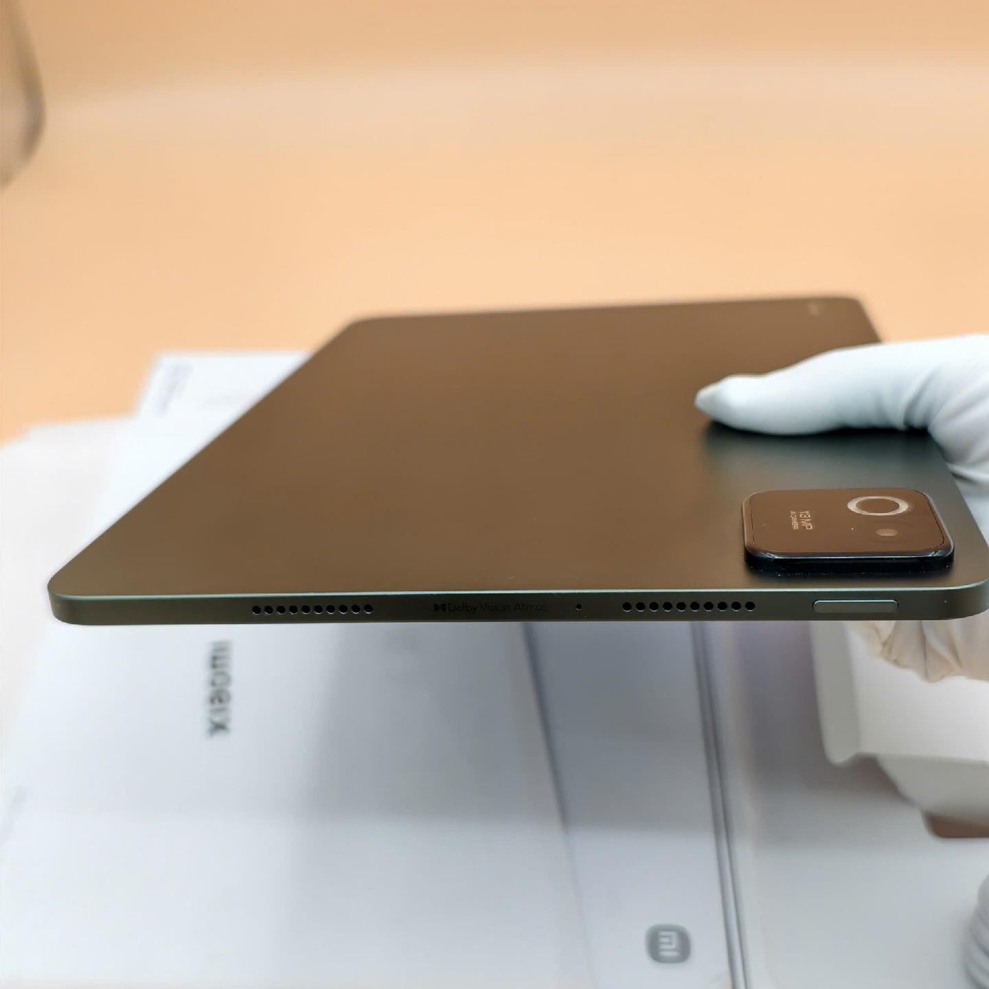 Xiaomi pad 8 8/256 Rom quốc tế-duoc-ban-tai-Nhất Tín Mobile , anh chị nhắn zalo 0937545427 ,để tư vấn trước khi đặt hàng giúp em