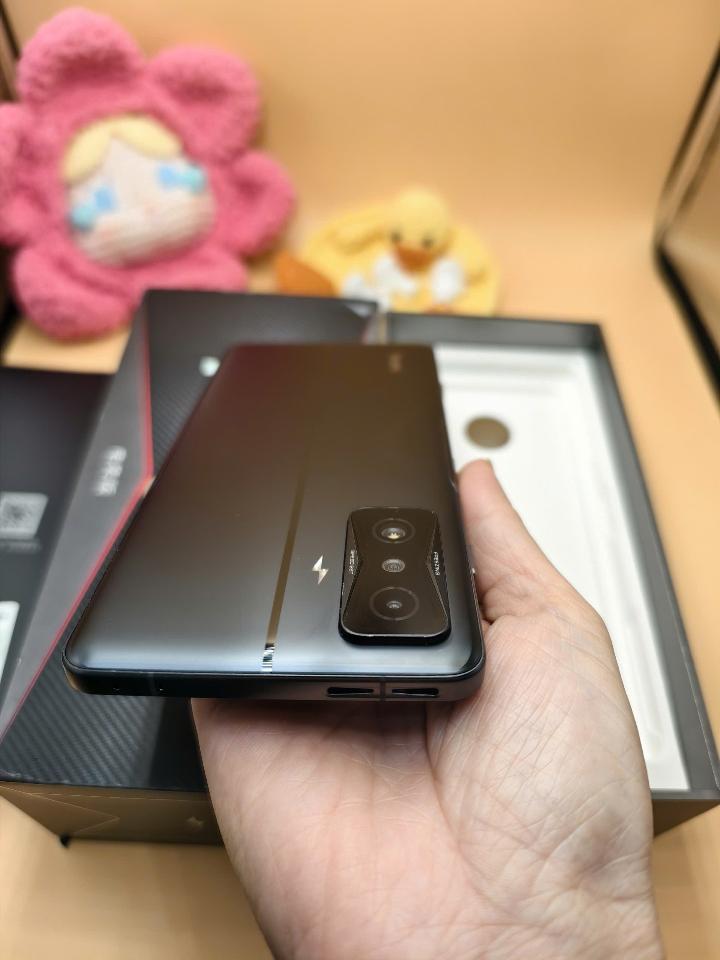 Redmi k50 gaming 12/256 Full-duoc-ban-tai-0937545427