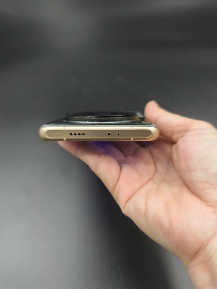 Xiaomi 12s Ultra 12/256 rom quốc tế kèm sạc-duoc-ban-tai-Nhất Tín Mobile