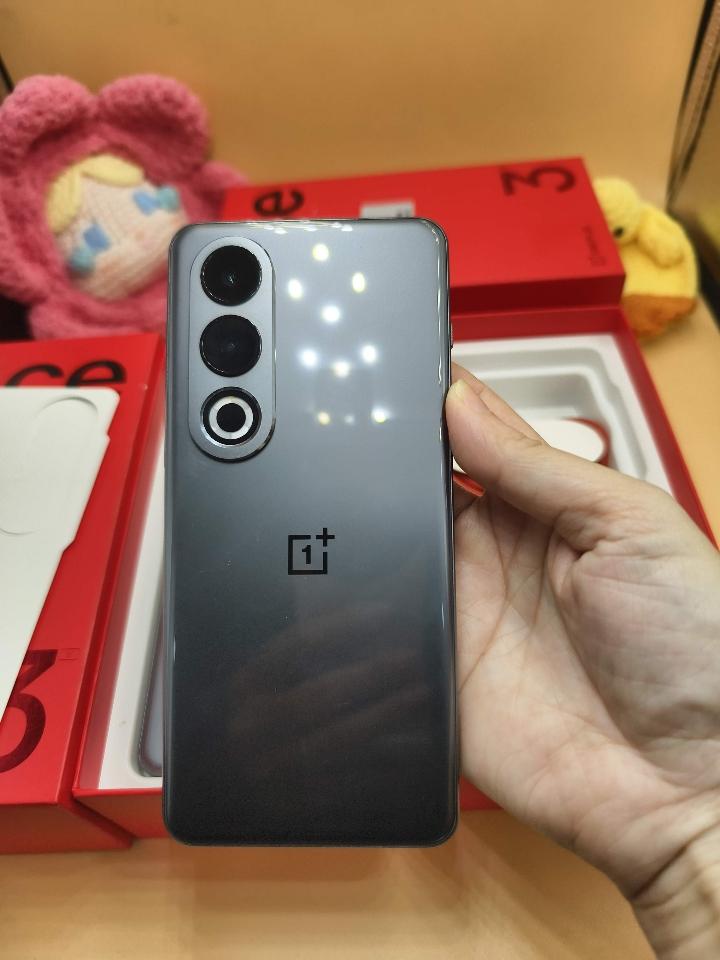 OnePlus Ace 3V – 12/256GB – 5G – Máy đẹp 98,9%
-duoc-ban-tai-0937545427