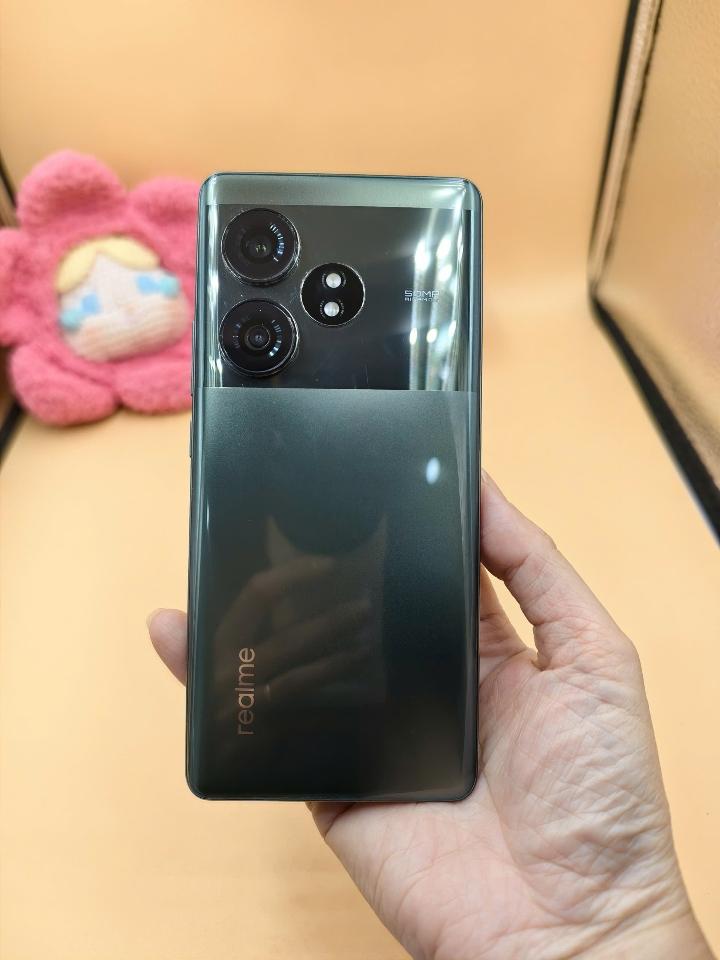 Realme GT Neo 6 12/256-duoc-ban-tai-0937545427