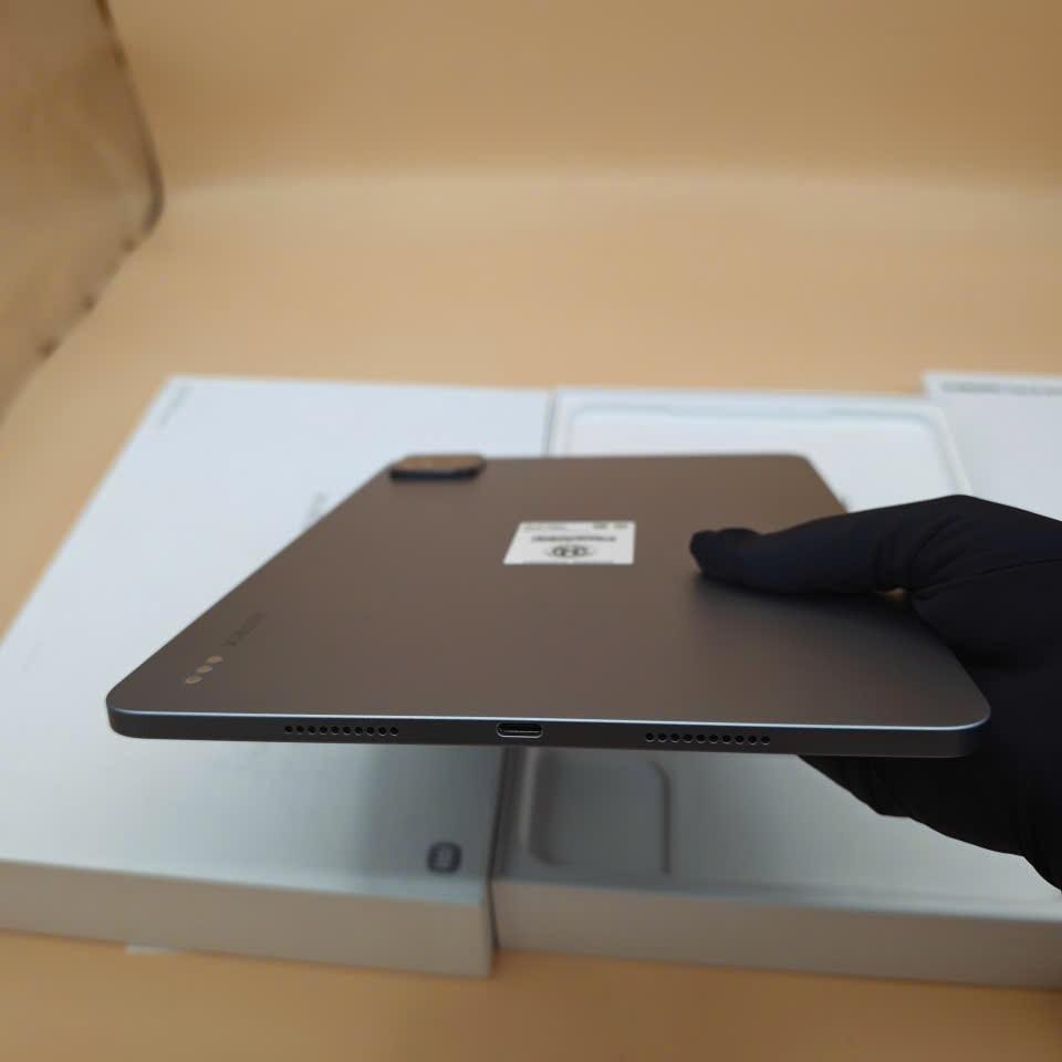 Xiaomi mipad 8 pro 12/256 Rom quốc tế-duoc-ban-tai-Nhất Tín Mobile , anh chị nhắn zalo 0937545427 ,để tư vấn trước khi đặt hàng giúp em