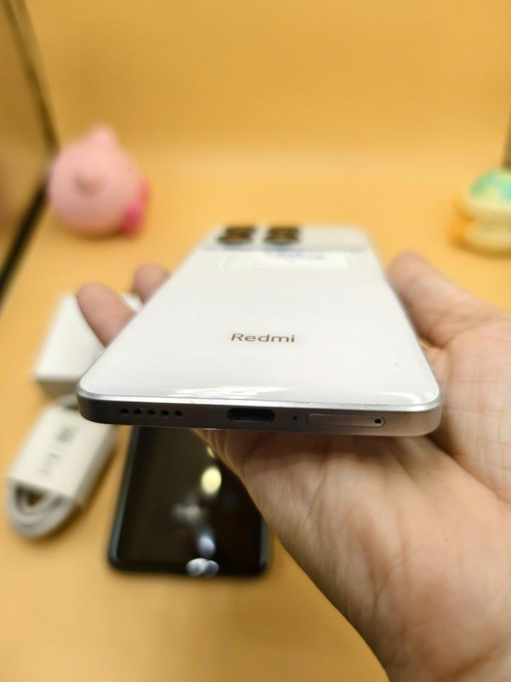 Redmi k70e 12/256 Rom quốc tế + sạc-duoc-ban-tai-0937545427