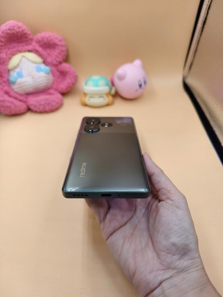 Realme GT Neo 6 12/256-duoc-ban-tai-0937545427