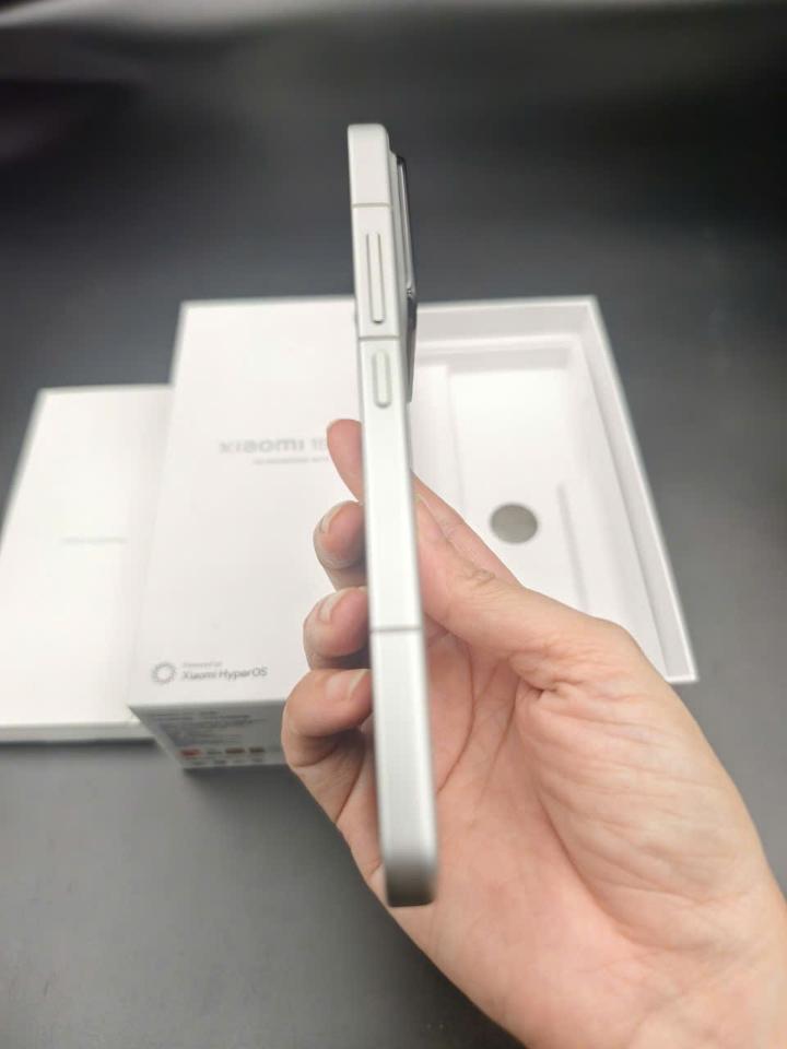 Xiaomi 15 12/256 Fullbox rom quốc tế-duoc-ban-tai-Nhất Tín Mobile