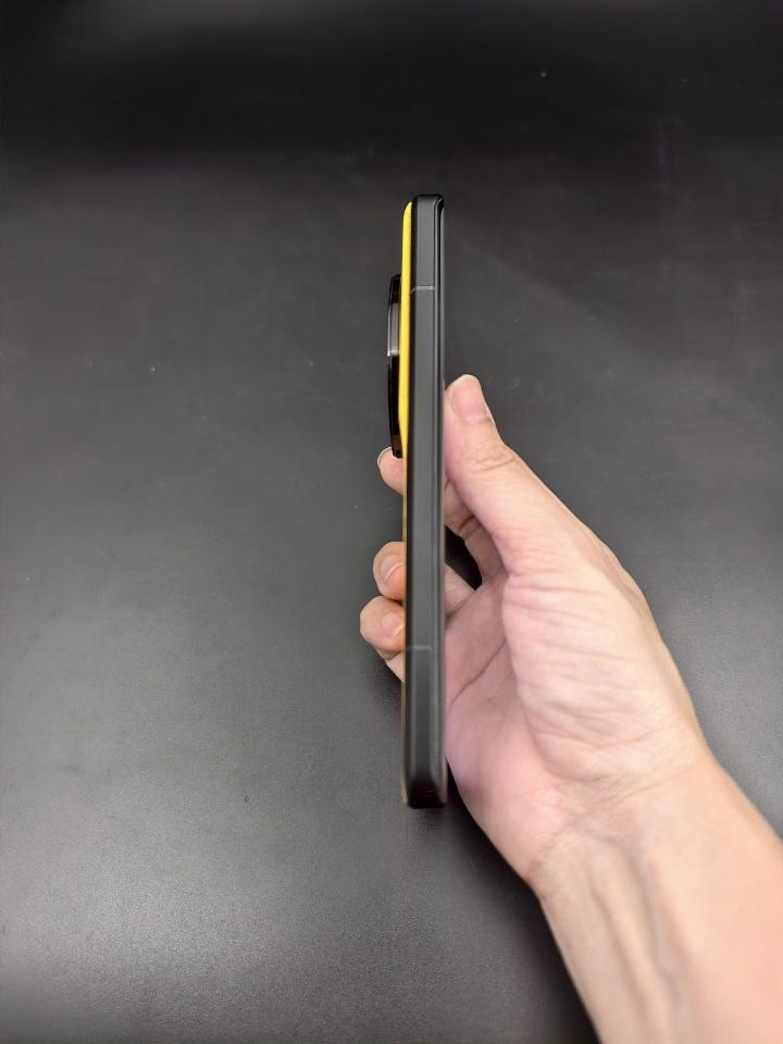 Xiaomi 13 Ultra 16/512 bảng Edition rom quốc tế kèm sạc-duoc-ban-tai-Nhất Tín Mobile , anh chị nhắn zalo 0937545427 ,để tư vấn trước khi đặt hàng giúp em
