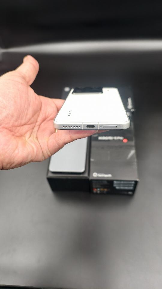 Xiaomi 15 pro 12/256 Fullbox Rom quốc tế-duoc-ban-tai-Nhất Tín Mobile , anh chị nhắn zalo 0937545427 ,để tư vấn trước khi đặt hàng giúp em